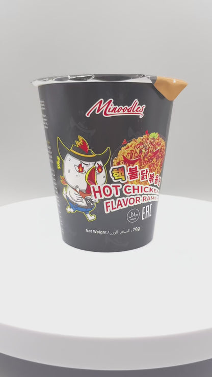 Minoodles Korean-Style Hot Chicken Ramen – 70 g Cup